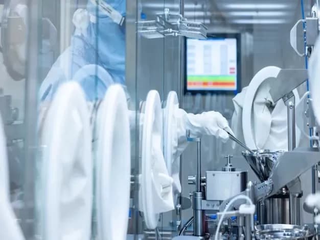 Understanding the Drug Substance Manufacturing Process: Key Steps & CDMO Role