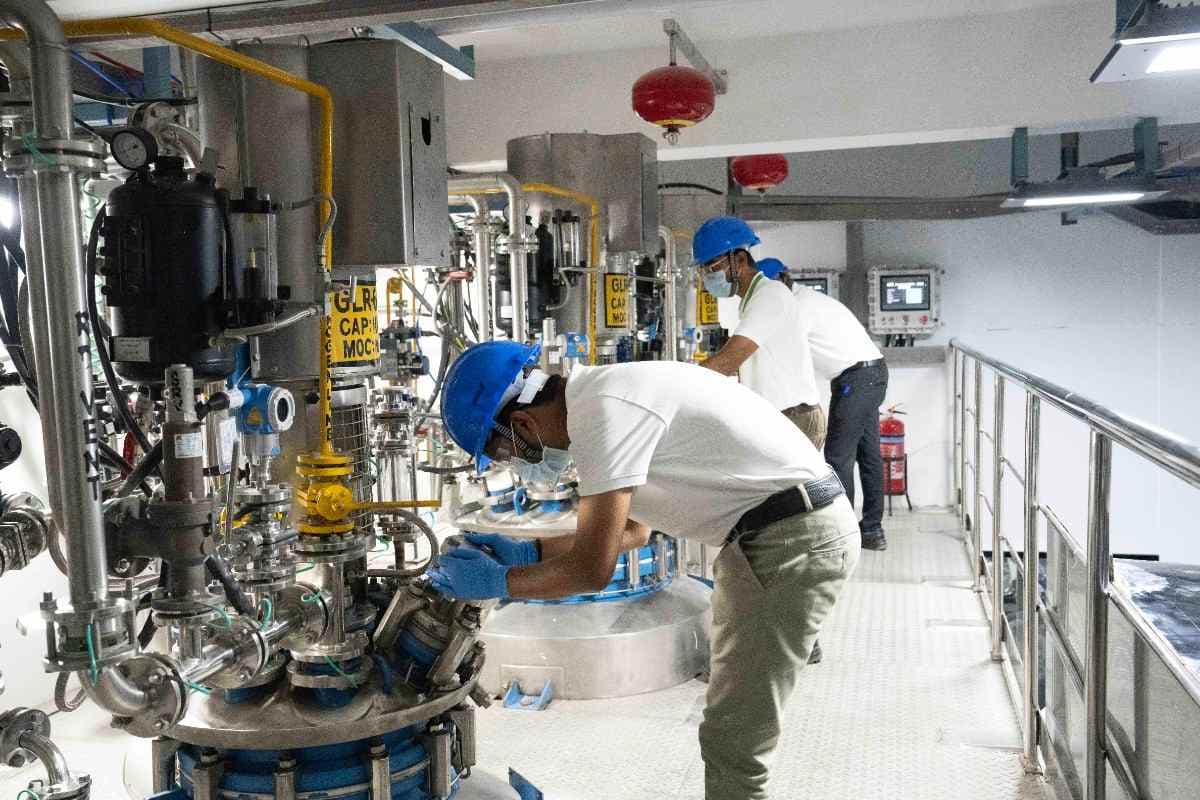 How to Reduce Small Molecule API Manufacturing Delays in 2027